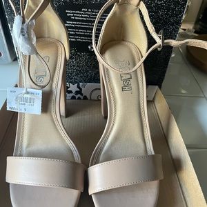 Nude size 5